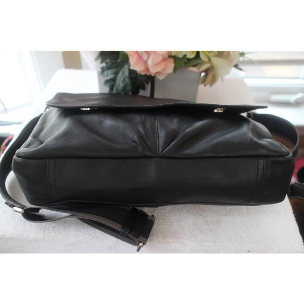 (Z) COACH HERITAGE LEATHER MESSENGER (COACH F70556) SILVER/BLK (900 - Picture 3 of 12